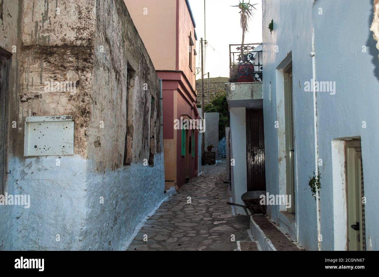 Photos prises de l'île grecque Tinos dans le sud de la mer Égée près de l'île de Mykonos. Ces photos se composent principalement de maisons, de fruits de mer, de navires et d'archéologie Banque D'Images