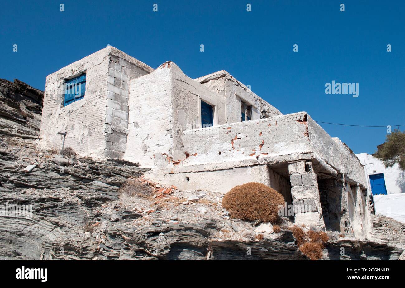 Photos prises de l'île grecque Tinos dans le sud de la mer Égée près de l'île de Mykonos. Ces photos se composent principalement de maisons, de fruits de mer, de navires et d'archéologie Banque D'Images