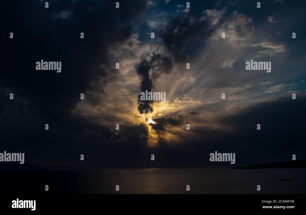 Photos prises de l'île grecque Tinos dans le sud de la mer Égée près de l'île de Mykonos. Ces photos se composent principalement de maisons, de fruits de mer, de navires et d'archéologie Banque D'Images