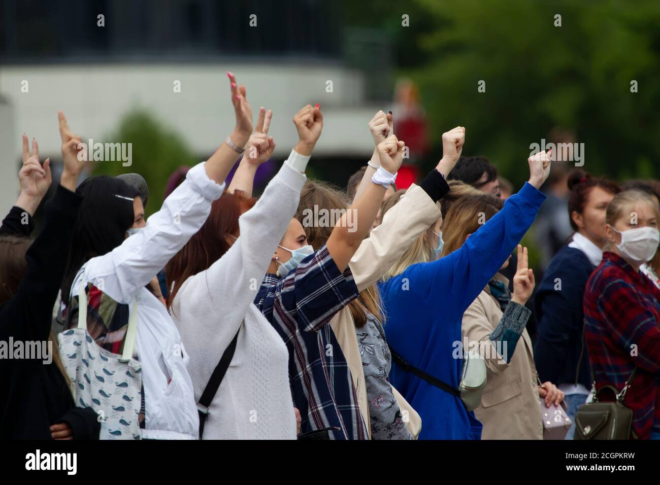 Bélarus, Gomel, 12 août 2020. Les rues de la ville. Protestation populaire contre Lukashenka. Rassemblement pacifique en Biélorussie contre le dictateur. Personnes Banque D'Images