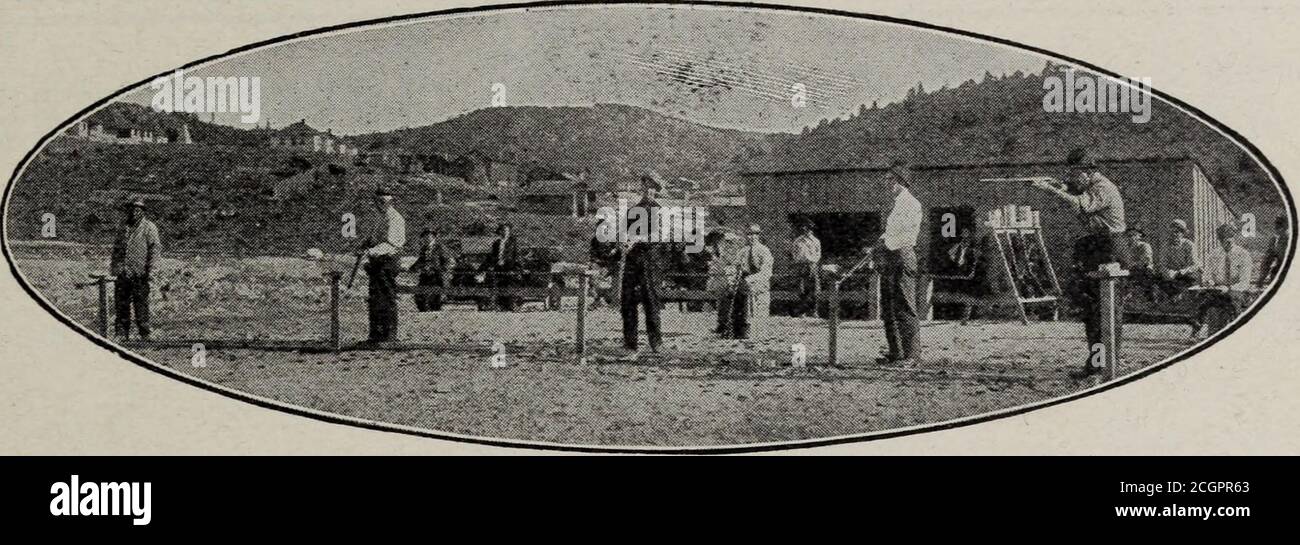. Baltimore and Ohio Employees magazine . ybuilding peu à peu nous avons beaucoup. Les animaux de corail, en commençant par une fondation permanente, construisent une structure qui se tient avant tout le temps. ^ l'instinct de sauvegarde du chemin de fer employe et sa détermination à saveet construire un peu par un peu lui permet de se soigner une maison pour lui-même et sa famille ^ Permettez-nous de vous dire comment vous pouvez obtenir la maison et de construire son coût petit à petit, mois par mois, jusqu'à ce qu'il soit entièrement paidfor et devienne votre propre propriété. Écrivez à u Division S, Baltimore and Ohio relief Department,Baltimore, Md., et apprenez comment vous pouvez investir votre argent dans Banque D'Images