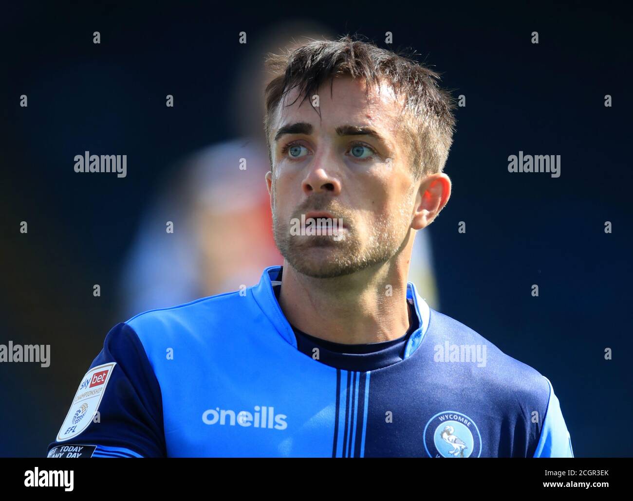 Alex Pattison de Wycombe Wanderers lors du match de championnat Sky Bet à Adams Park, Wycombe. Banque D'Images