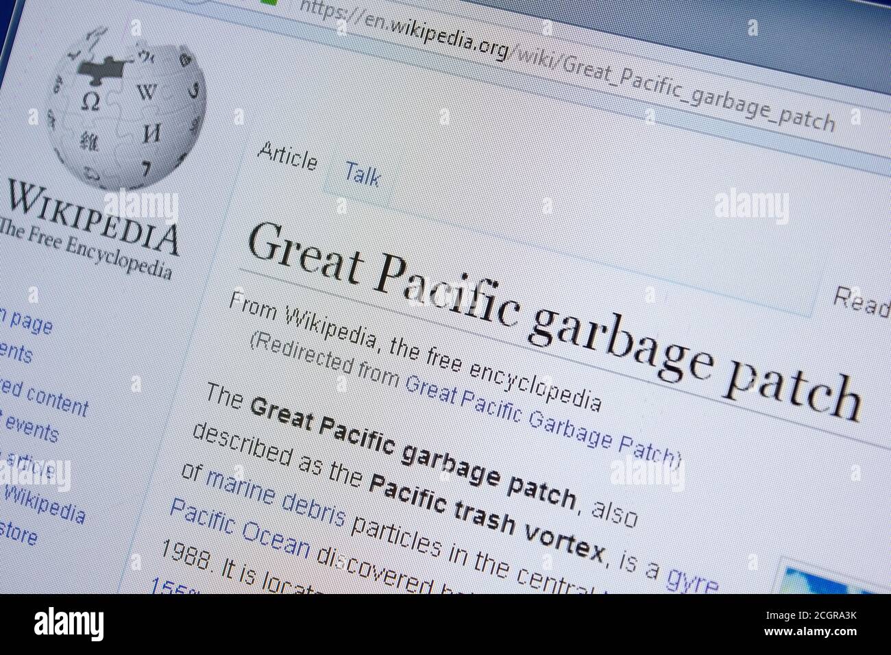 Ryazan, Russie - 09 septembre 2018 - page Wikipédia à propos de la zone d'ordures Great Pacific sur un écran de PC Banque D'Images