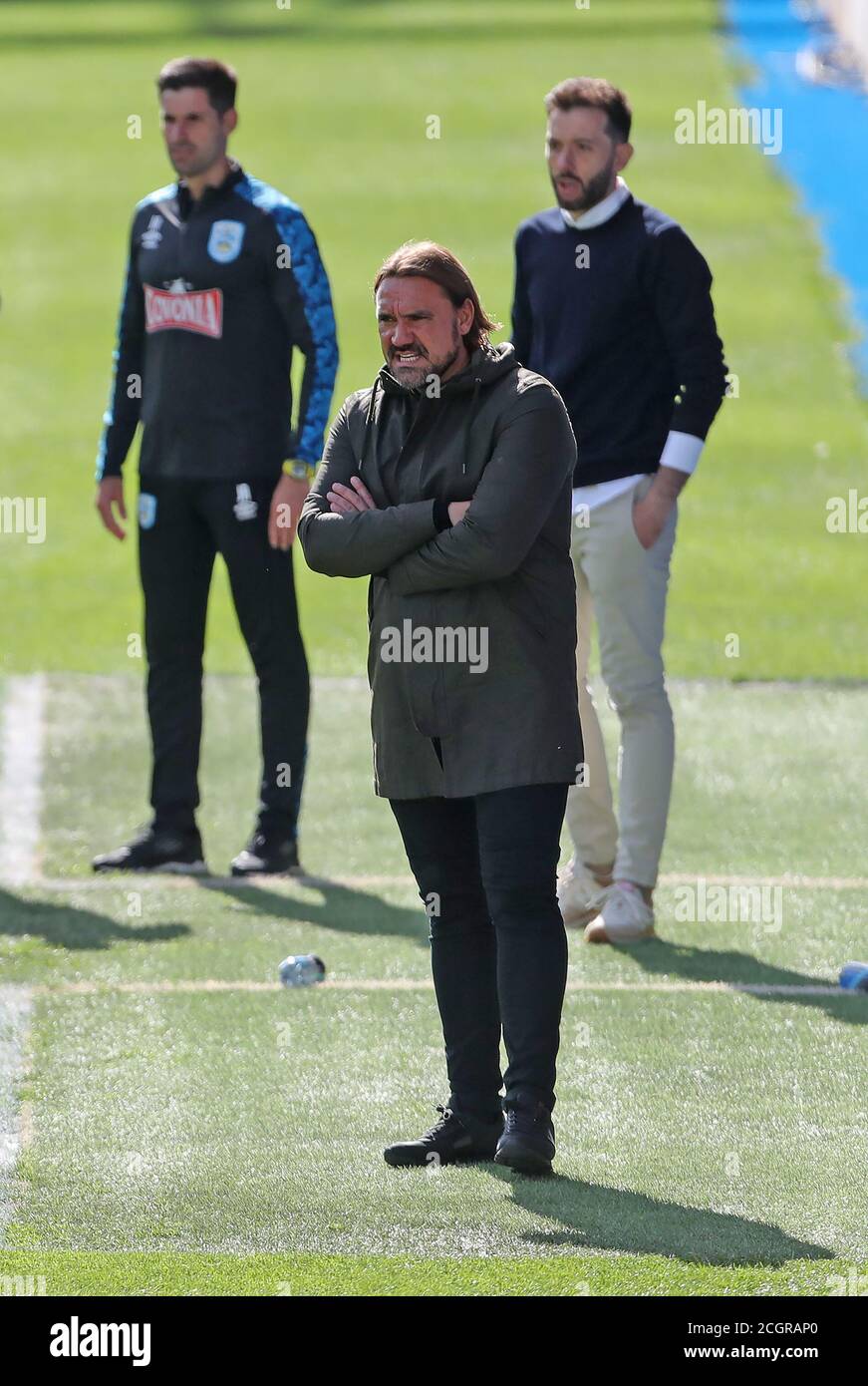 Daniel Farke, directeur de la ville de Norwich, sur la ligne de contact lors du match du championnat Sky Bet au stade John Smith, Huddersfield. Banque D'Images