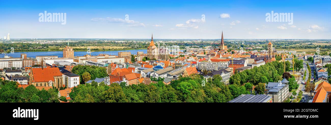 vue panoramique sur la vieille ville de rostock, allemagne Banque D'Images