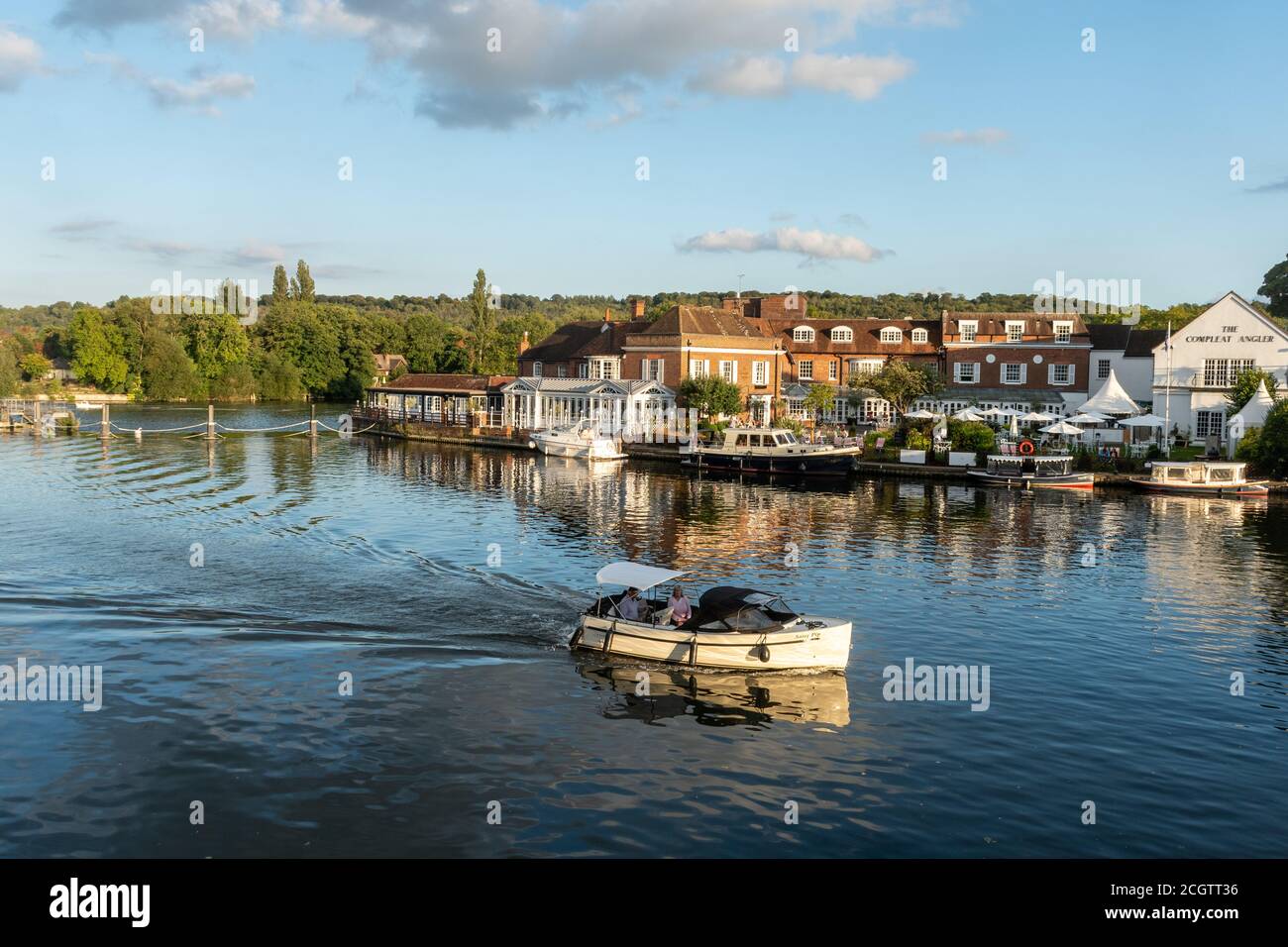 Marlow, un marché pittoresque de Buckinghamshire, Angleterre, Royaume-Uni, sur la Tamise Banque D'Images