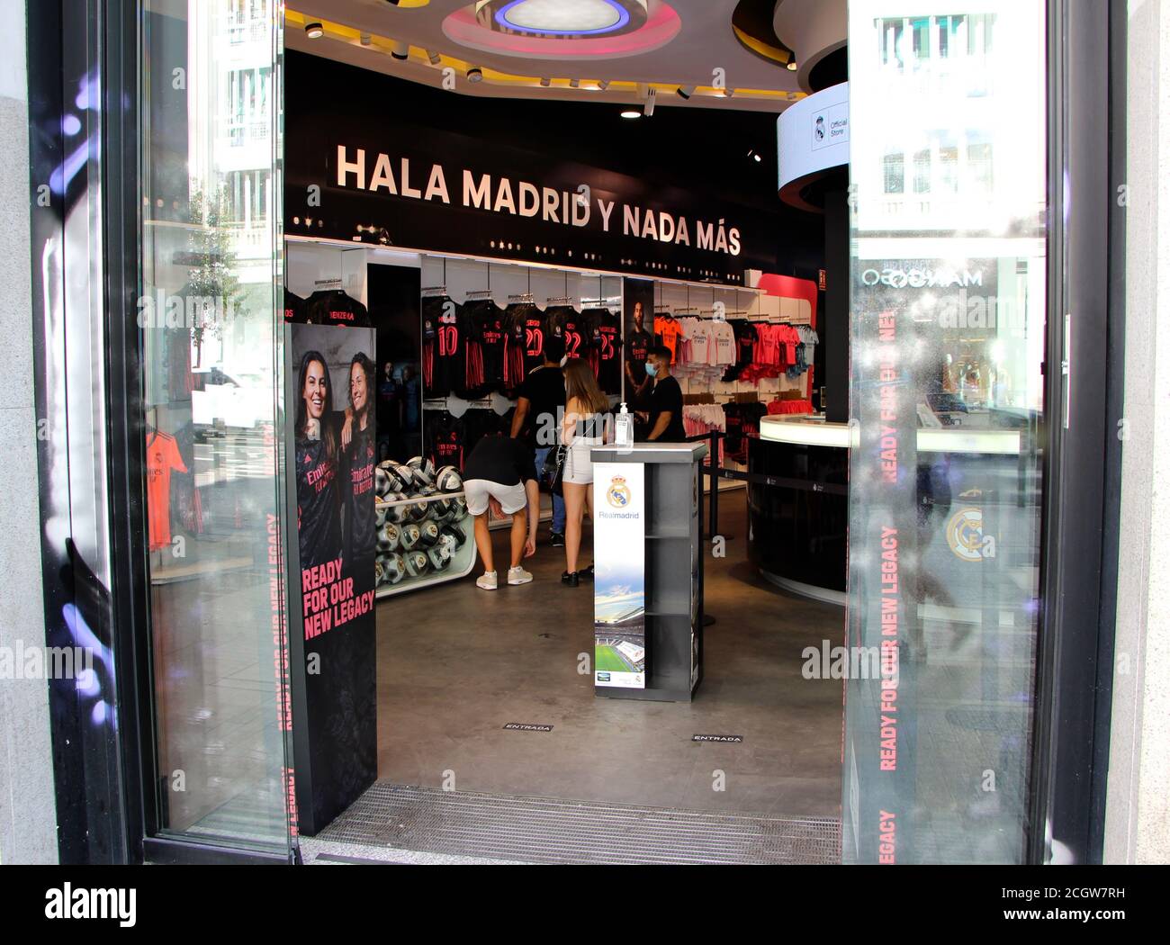 Boutique officielle du Real Madrid football Club sur la Gran via Madrid  Espagne Photo Stock - Alamy