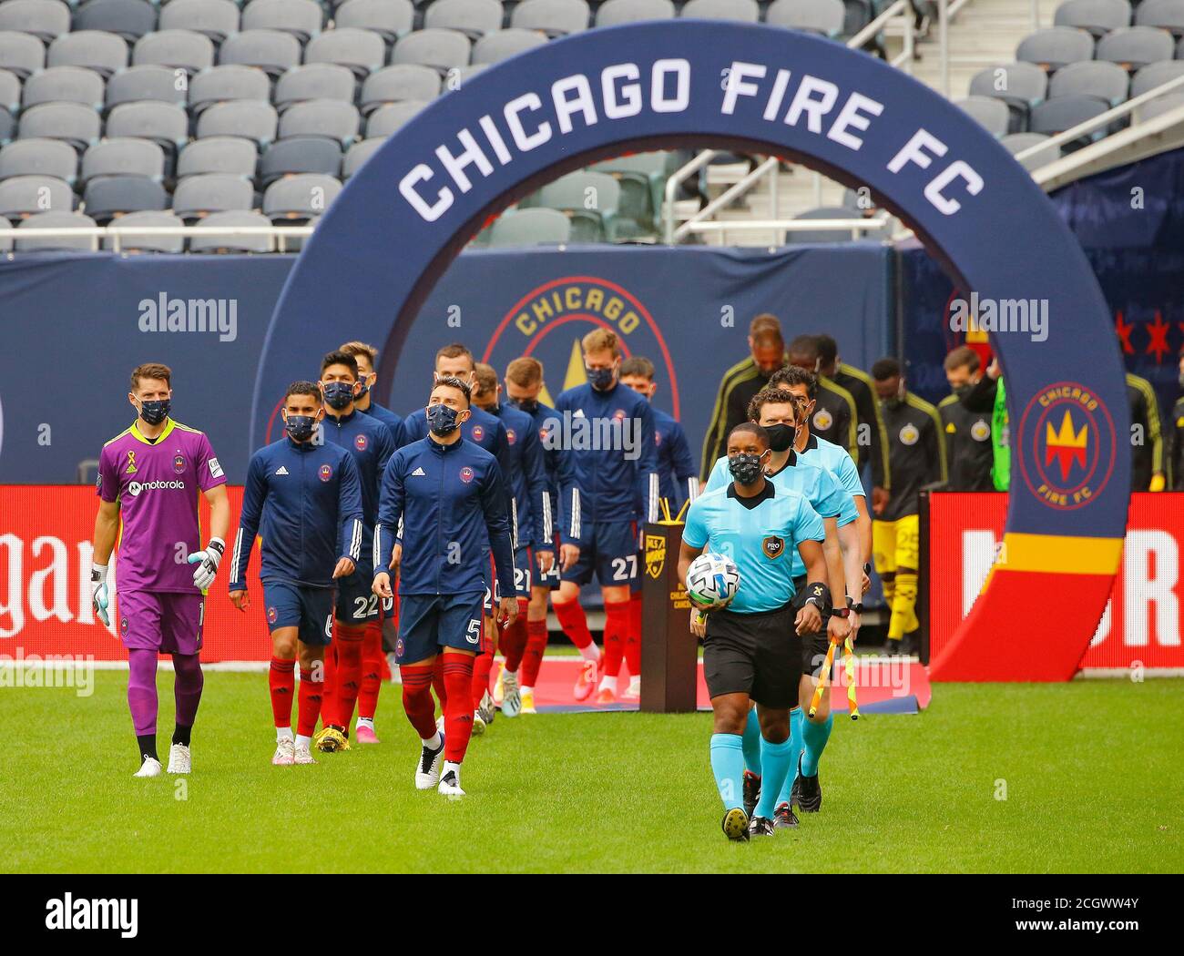 Major League Soccer (MLS) le Chicago Fire FC entre sur le terrain alors qu'ils prennent le Columbus Crew FC le samedi 12 septembre 2020 au Soldier Field à Chicago Banque D'Images