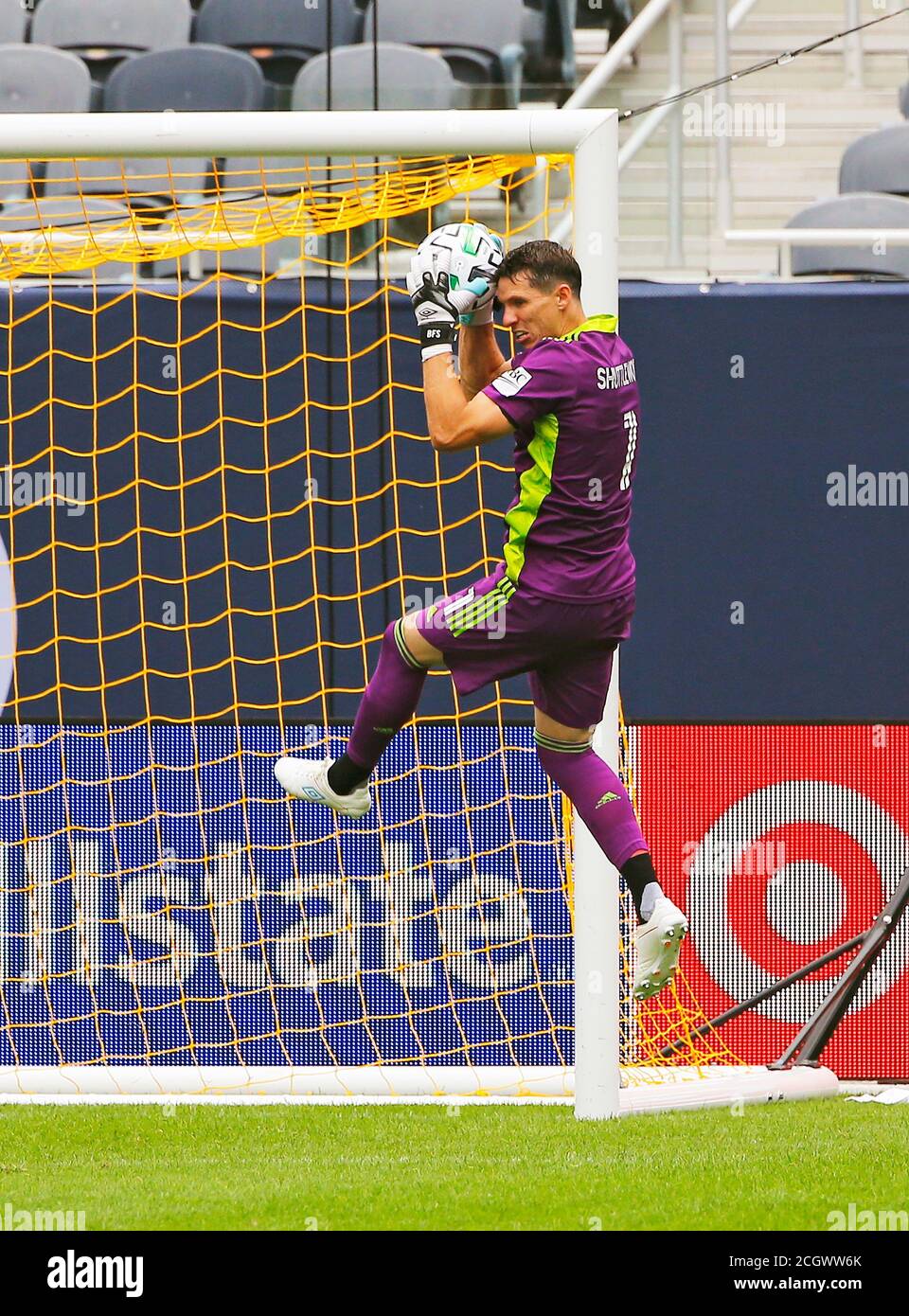 Bobby Shuttleworth (1), gardien de but du FC Chicago Fire, s'empare d'un coin Coup de pied tentative pendant un match de football de la Ligue majeure (MLS) contre Le Columbus Crew FC on Banque D'Images