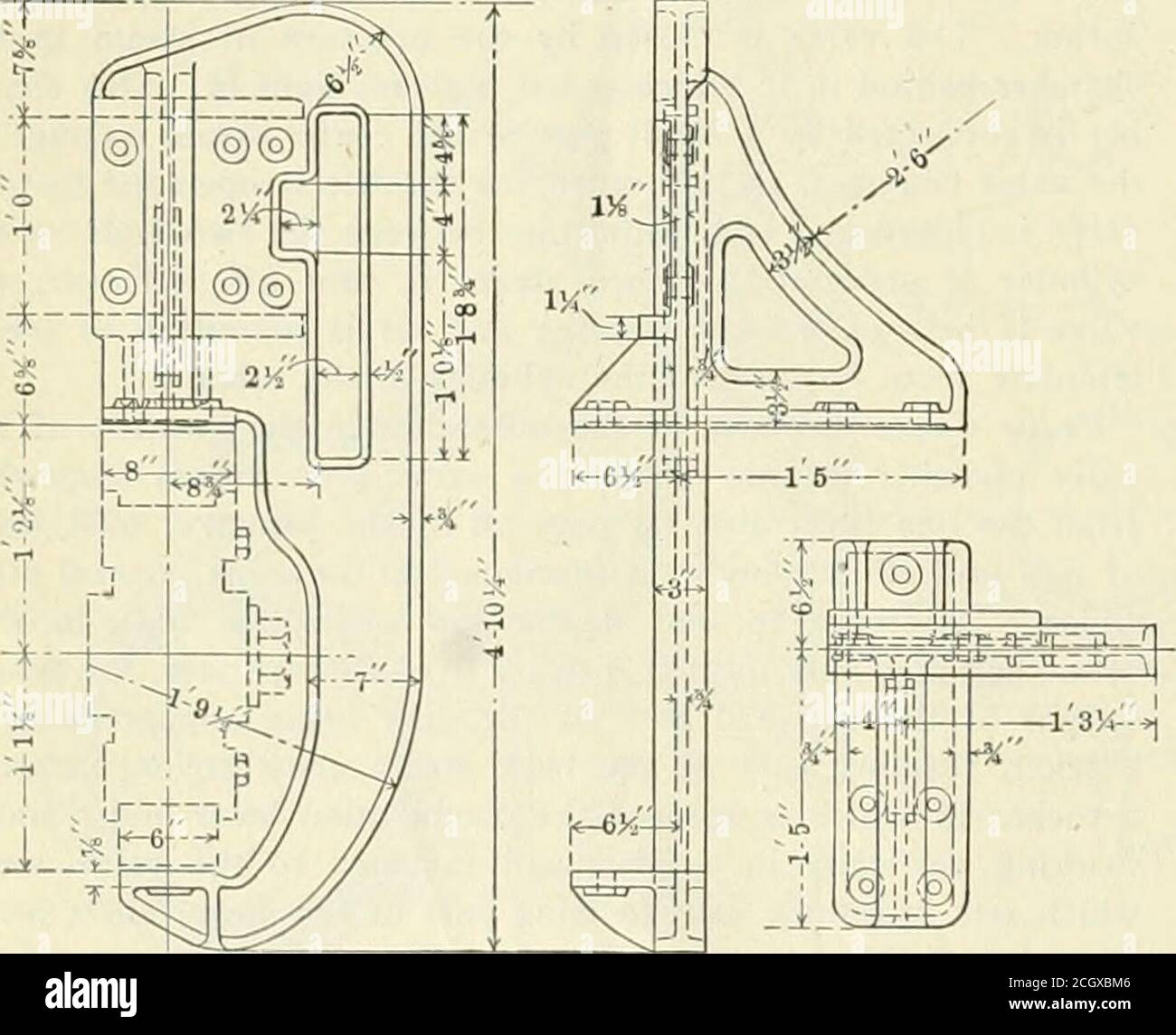 . Ingénieur américain et journal ferroviaire . CHÂSSIS DE LA LOCOMOTIVE DE CONSOLIDATION. Moulage du cylindre directement au-dessus du cylindre et la partie interne de la tête de la chambre de soupape. Les roulements sont tous les deux à l'envers des bras du culbuteur. De cette manière, la tige de soupape est reliésdu devoir de porter le poids de toute partie du pignon et est maintenue dans un alignement parfait. Les autres caractéristiques de la valveguear sont pratiquement les mêmes que celles qui ont été présentées dans l'article susmentionné. La conception et la méthode de support du lien présentent un intérêt particulier. Chape de guidage.—la chape de guidage est du type de joint a accumulé Banque D'Images