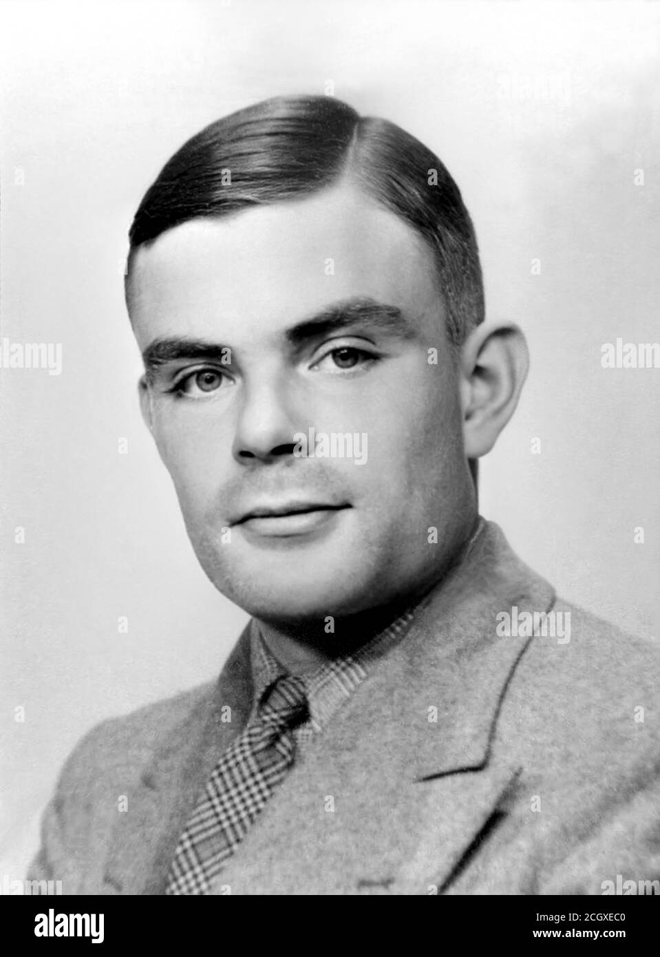 1935 ca., GRANDE-BRETAGNE : le mathématicien britannique ALAN Mathison TURING ( 1912 - 1954 ), inventeur de la machine de décodeur pour LE CODE ÉNIGME pendant la Seconde Guerre mondiale quand U-Boat nazi a bloqué la Grande-Bretagne . Photographe inconnu .- ORDINATEUR - HÉROS DE GUERRE - EROE DI GUERRA - MATEMATICO - MATEMATICA - INTELLIGENZA ARTIFICIALE - LGBT - VICTIME - GAY - HOMOSEXUEL - HOMOSEXUALITÉ - omosessuale - omosessualità - portrait - ritto - tie - cravatta - collier - colletto -- Archivio GBB Banque D'Images