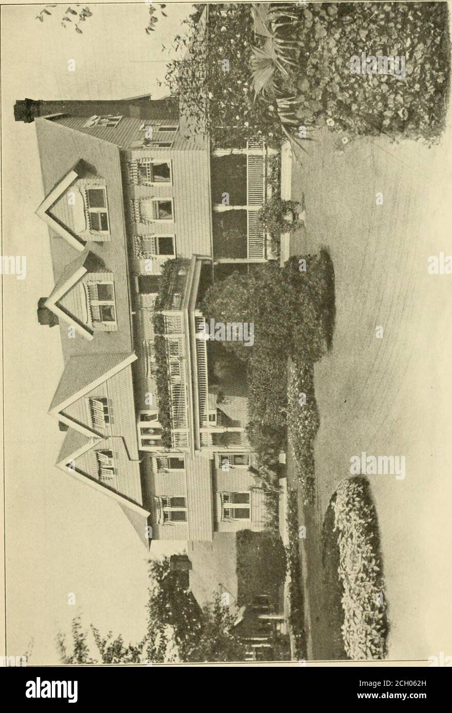 . Sea Bright, Rumson Road, Oceanic, Monmouth Beach, Atlantic Highlands, Leonardville Road, Navesink, Water Witch Club : concernant les maisons d'été le long des rives du comté de Monmouth, New Jersey . Ry beau cottage sur WardAvenue, adjacent à la propriété de l'église, Et à l'angle de l'avenue Ward et de la ruelle Hartshornes il a sa propre maison, l'ancienne propriété Samuel H. Hartshorne, whicli a été éloigné de son site original, comme mentionné ]) revitalisé, quand les samiwas achetés par M. Belknap. Mme John J. KNOX a construit un très grand manoir sur whatwas une partie de Belbea Park, en face de Hartshorn Lane.MR Banque D'Images