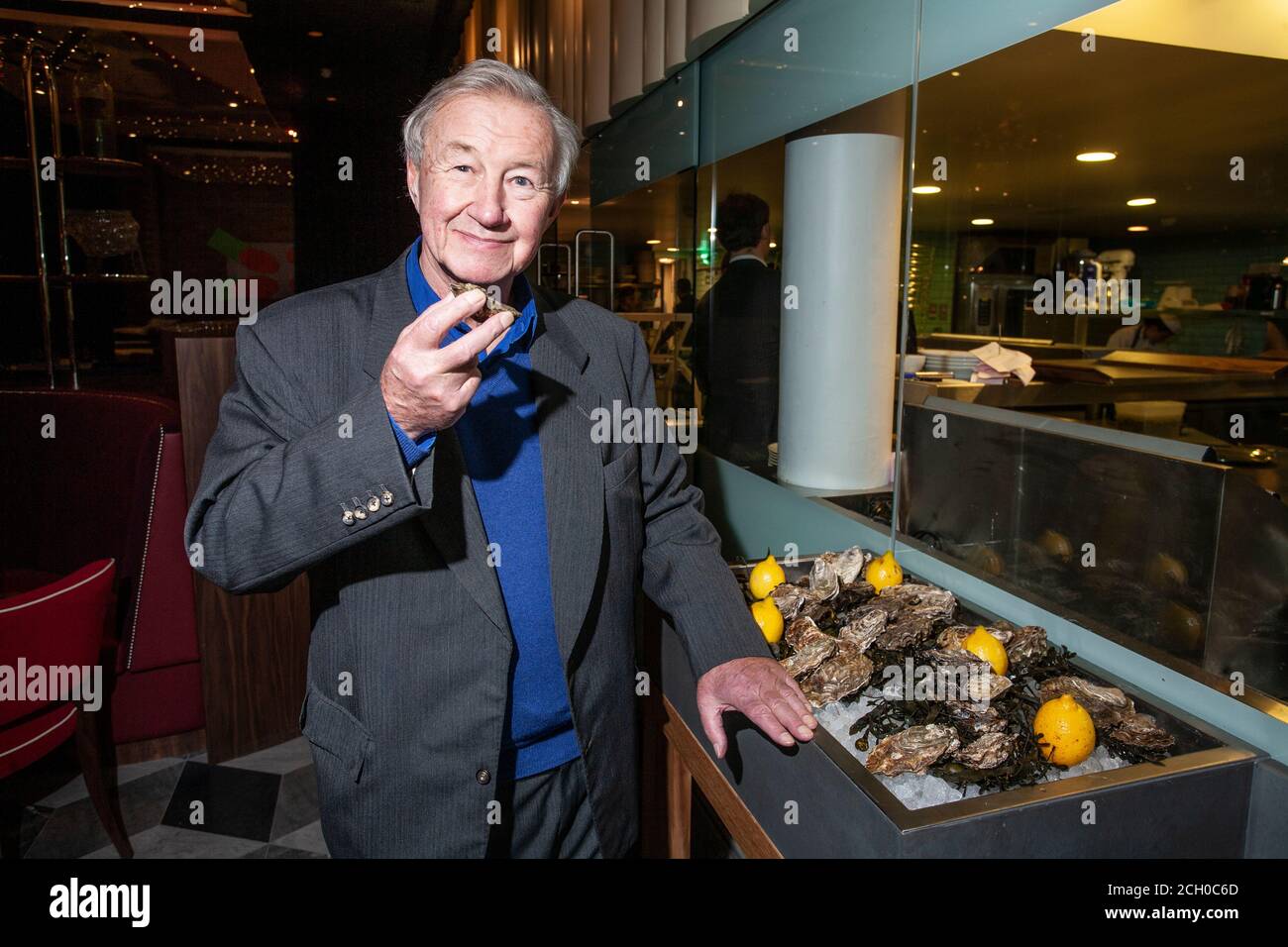 Sir Terence Conran (1931-2020), photographié au restaurant Boundary, Shoreditch, est de Londres, Angleterre, Royaume-Uni Banque D'Images