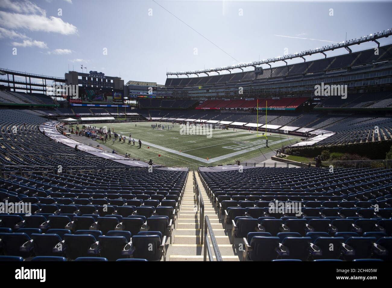 Foxborough, États-Unis. 13 septembre 2020. Les Dolphins de Miami s'emparent des Patriots de la Nouvelle-Angleterre au stade Gillette à Foxborough, Massachusetts, le dimanche 13 septembre 2020. Les Patriots ont vaincu les dauphins 21-11. Les fans n'ont pas été admis dans le stade dans le cadre du protocole COVID-19 des Patriots de la Nouvelle-Angleterre. Photo par Matthew Healey/UPI crédit: UPI/Alay Live News Banque D'Images