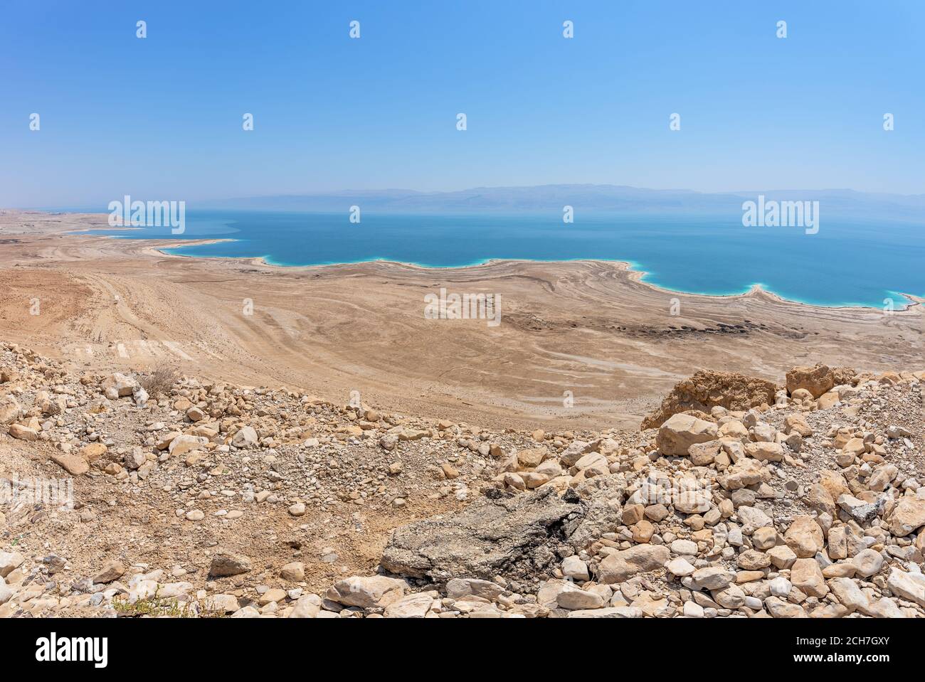 Une vue sur la mer Morte, Israël, la plus basse place sur terre Banque D'Images