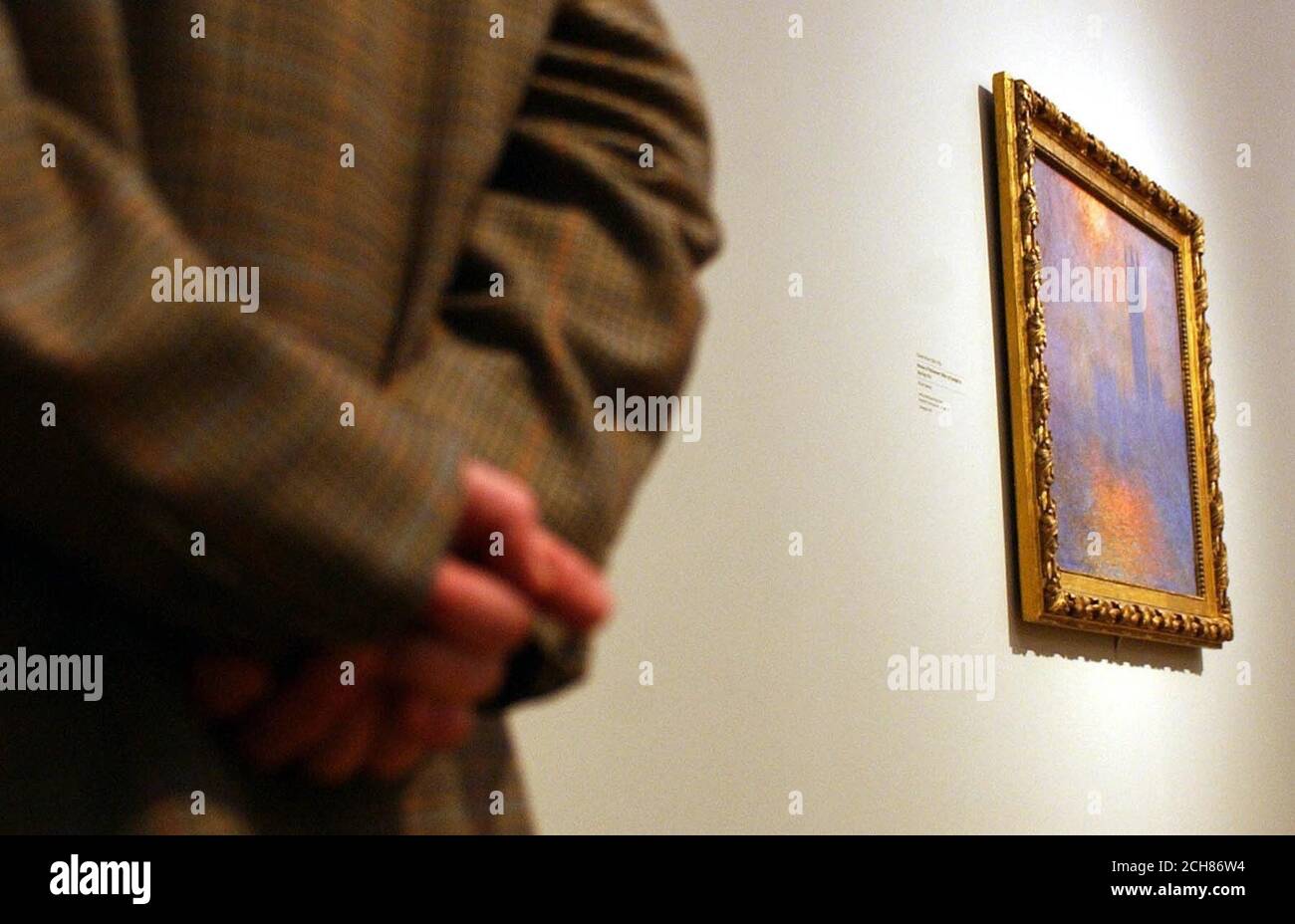 Vue de Monet sur les chambres du Parlement lors de l'exposition 'Turner Whistler Monet' de la Galerie, qui célèbre trois des grands artistes européens du XIXe siècle. Banque D'Images