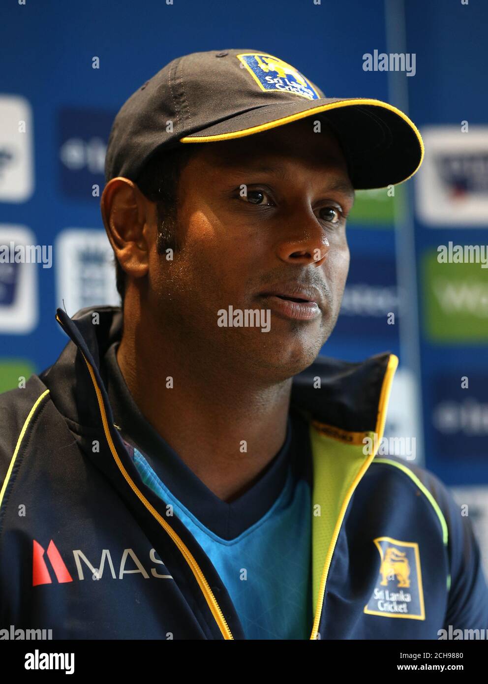 Angelo Mathews, capitaine du Sri Lanka, lors d'une conférence de presse après une session de filets à Headingley, Leeds. APPUYEZ SUR ASSOCIATION photo. Date de la photo: Mercredi 18 mai 2016. Voir PA Story CRICKET England. Le crédit photo devrait se lire comme suit : Simon Cooper/PA Wire. Banque D'Images