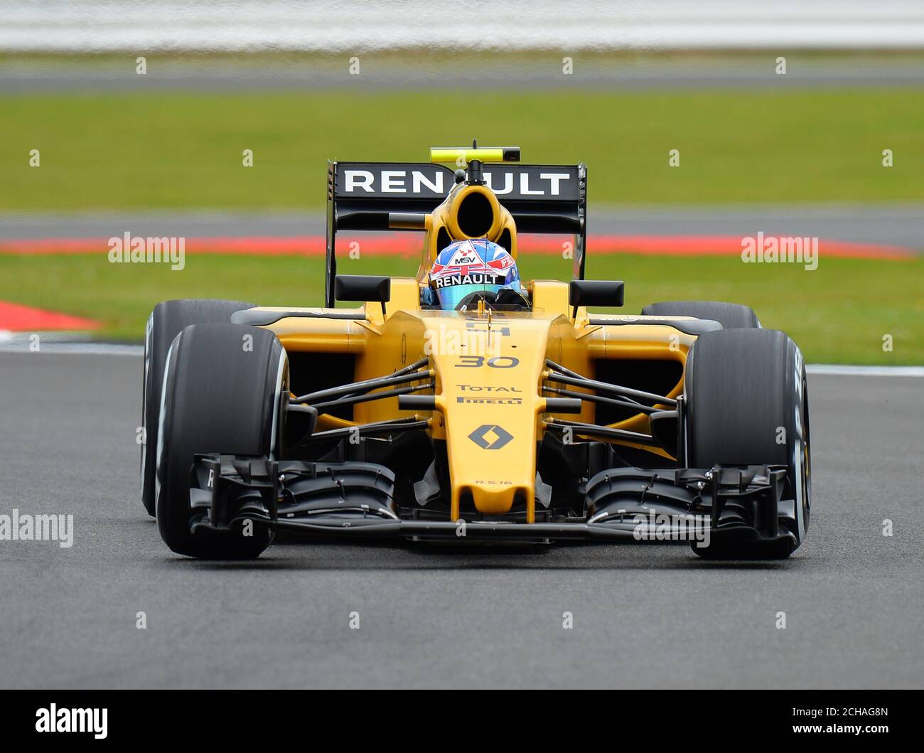 Jolyon Palmer de Renault pendant la journée de pratique du Grand Prix britannique 2016 au circuit de Silverstone, à Towcester. APPUYEZ SUR ASSOCIATION photo. Date de la photo : vendredi 8 juillet 2016. Voir PA Story AUTO British. Le crédit photo devrait se lire comme suit : Tony Marshall/PA Wire. Banque D'Images