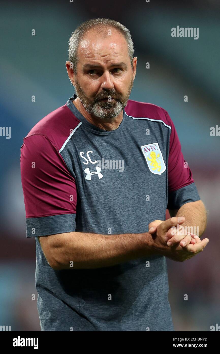 Steve Clarke, directeur adjoint de la Villa Aston, lors du match du championnat Sky Bet à Villa Park, Birmingham. APPUYEZ SUR ASSOCIATION photo. Date de la photo: Mardi 13 septembre 2016. Voir PA Story SOCCER Villa. Le crédit photo devrait se lire comme suit : David Davies/PA Wire. Banque D'Images