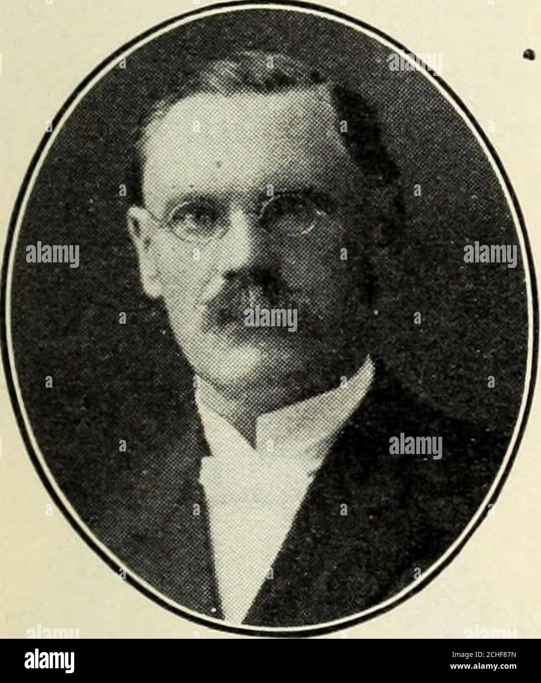. Norsk lutherske pester i Amerika, 1843-1913 . 243 tVangsnes, Ole Knudtson. Commande IX.HS. l:système iIiiRS, 1888—02. F. i Vangsnes, Ytre SO^n, Bergen, 30 okt. 1827, af Knudt V. og BRITA (F. —), hadde privat under-visning af en avant i Norge, Sad inde med ikke lidenkundskab, udv. 56, prest i Minn. Og Wis., 88—92,Cokato, Minn., 92—98, Centreville, S. D., 98—02,religionsskolelærer i Wis., Ellingssynodes sekr., 57,S8, 62, 90—91. ii3 jan. 1907. *Christinc M.Mikkclson, 51 (103). 1890.. VoLDAL, Henrik. Commande 1888. Antimissouii, 1888—90, Forenede kirke,90—03, 05—. F. i Aardal, Indre Sogn, Bergen, 12 mars Banque D'Images
