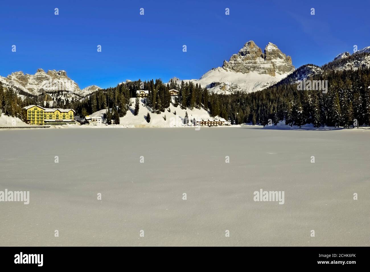 Italie Veneto Dolomiti Bellunesi Misurina lac et de tre Cime di Lavaredo Banque D'Images
