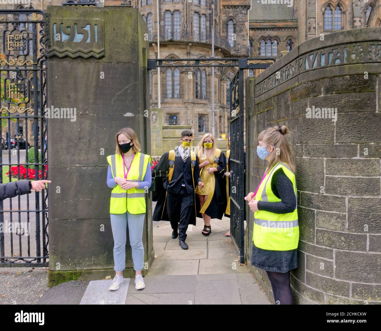 Glasgow, Écosse, Royaume-Uni, 14 septembre 2020 : la semaine des jeunes étudiants a commencé à l'université de Glasgow sous un nuage, alors que les inquiétudes sur le manque de frais et que les étudiants étrangers ont vu une réponse discrète à l'enthousiasme hédoniste qui a prévalu dans le passé. Crédit : Gerard Ferry/Alay Live News Banque D'Images