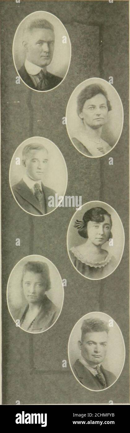 . Violet royal . Page 261. Clyde ] Becketi Eldo I Enginet ma Phi EP Ion I FR: il I 01 V E.; I n an racl racl ( ounl i Madei Rosi I.I ■ 11 i Valh Journalism i heta Sigma Phi Brownin i rum;||| et lt; lub; P lub; I »i E. l Berrotb Arkansas Veterinary Medit ine Alpha psi, si arab; i) i - nLambda; .in,ii VIedii al Assoi MM BlBY Home EI onomii • Topeka Pi Beta Phi; Eurodelphian; Xi; en- . hiladas; Pan I lell&lt; Nil & Iation; oum il; lt Purple V. W. C. A.; President .iris .it v Club 4 : Airy Club Manhattan J I n, r Brown Sanford Banque D'Images