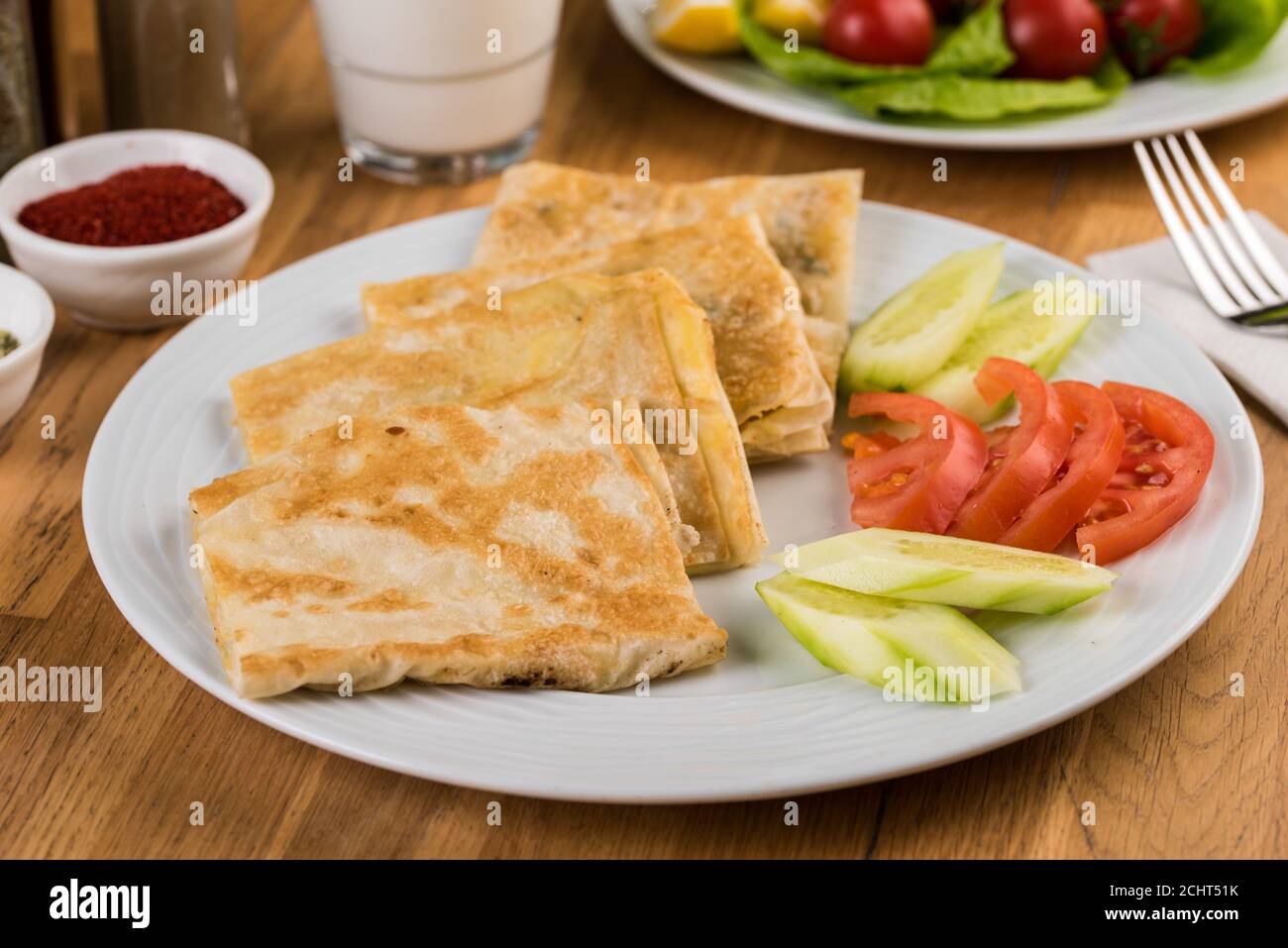 Délicieux repas turc Gozleme - pâtisserie farcie de Gozleme Banque D'Images
