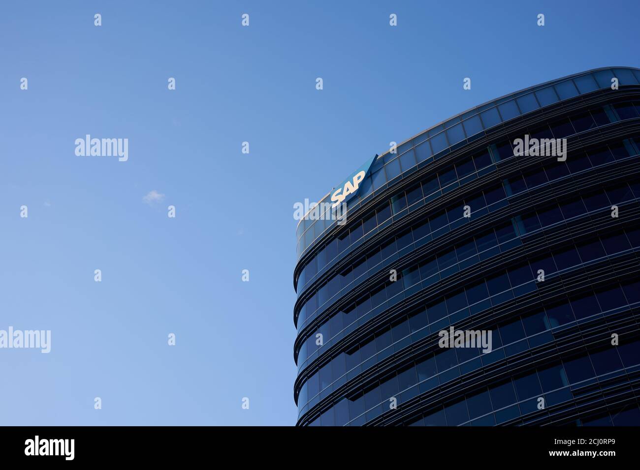 Le signe SAP est visible au siège social mondial de SAP SuccessFactors, dans le sud de San Francisco, en Californie. SAP est une société de logiciels connue pour ses produits ERP. Banque D'Images