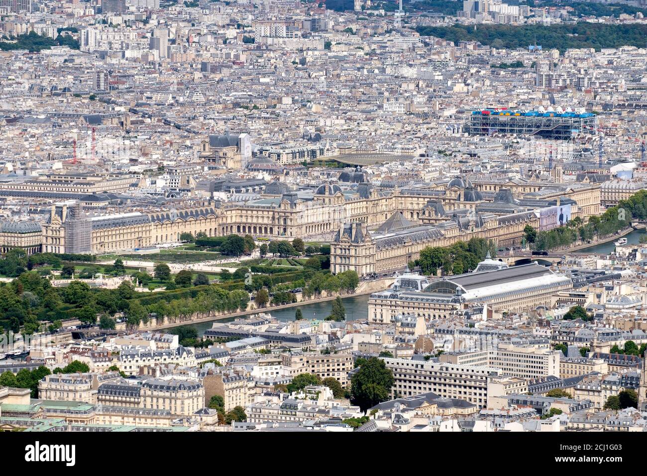 Vue aérienne de Paris avec le Louvre, le musée George Pompidou et le musée d'Orsay Banque D'Images