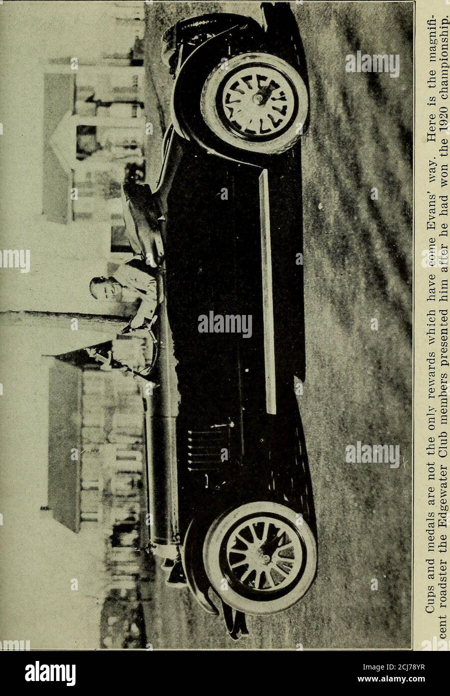 . Livre de golf de Chick Evans . nwas un marcheur encore plus rapide, en effet, il pourrait distancen'importe quel membre en jouant autour du terrain. John McConnell a pris son golf facilement et il était avery gentil et facile personne pour caddy. La faute de son golf était qu'il a toujours utilisé pour arrêter son coup quand la balle a été frappé au lieu d'envoyer le clubheadthrough. L'un des députés pour qui j'ai fait un grand dealità au début était T. N. Koehler. Il joue usuallyallydans un match de quatre-ball, les autres membres de celui-ci beingHarry Taylor, Charles H. Hermann et Claude Sey-mour. Depuis, on m'a dit qu'il y avait toujours un Banque D'Images