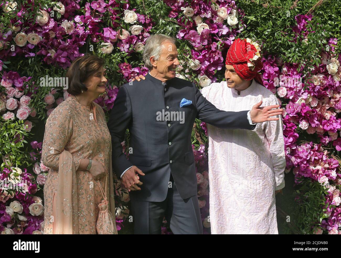 Prime Minister Tony Blair And His Wife Cherie Banque De Photographies Et D’images à Haute