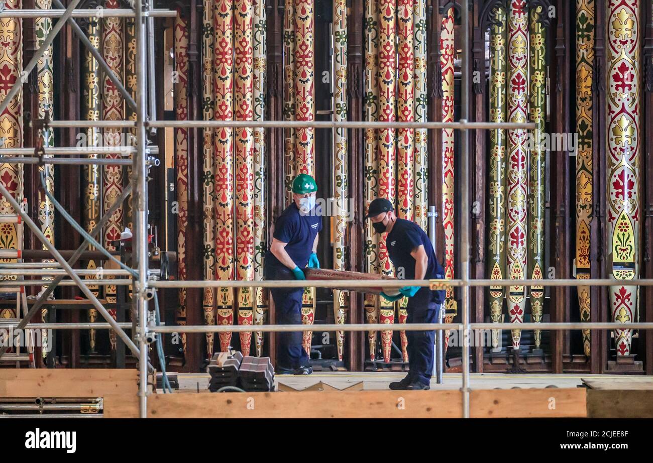 Les spécialistes des organes Harrison et Harrison commencent à travailler sur la phase finale de la restauration du Grand orgue à York Minster. Les nouveaux tuyaux remplacent les originaux datant des années 1830 et ont été restaurés pour s'adapter à leur conception distinctive. Une fois terminé, la rénovation de deux ans permettra de diffuser de la musique à la cathédrale pendant les 100 prochaines années. Banque D'Images