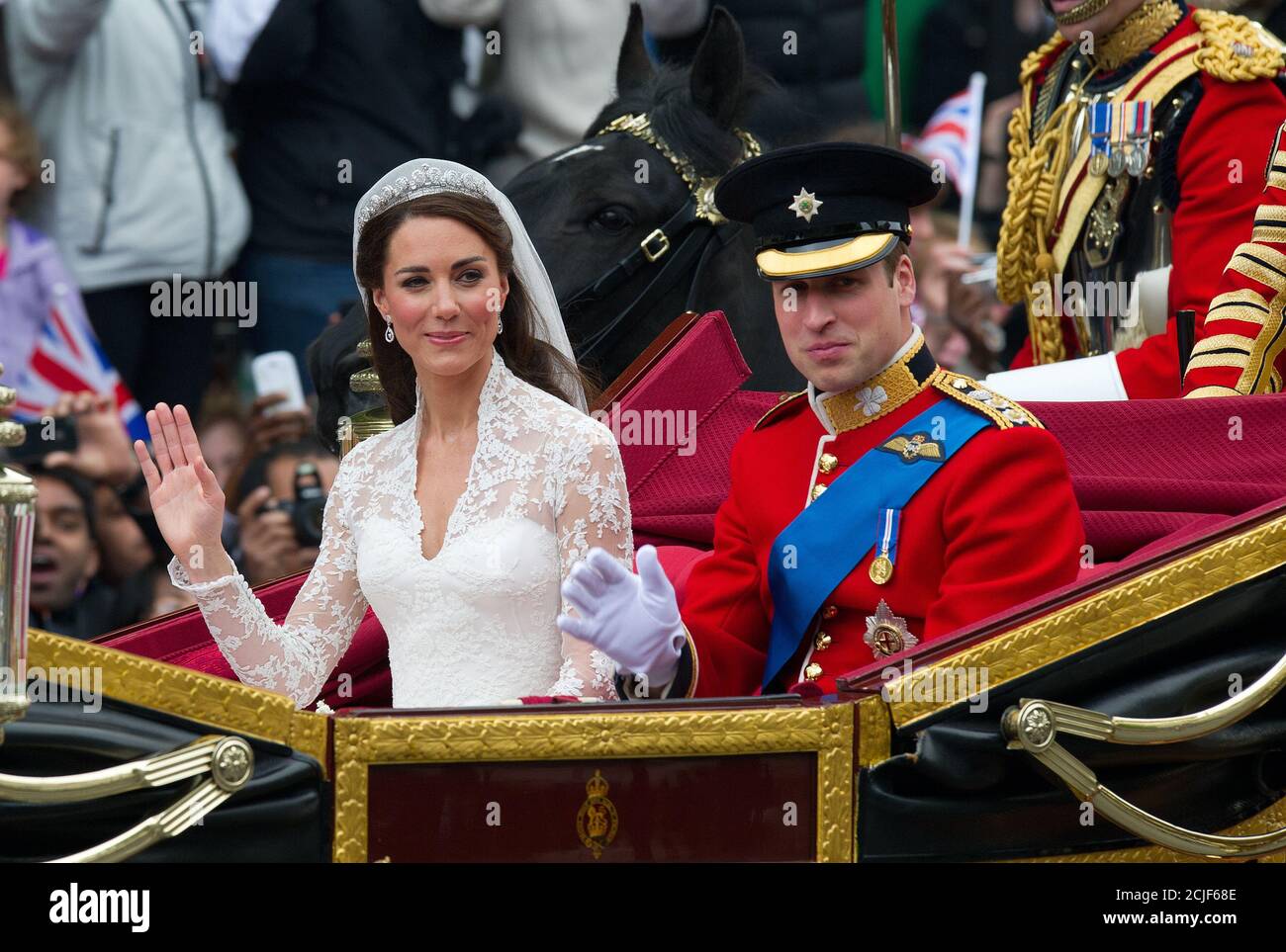 Catherine Middleton et Prince William après leur mariage à Westminster Abbey, Londres. 29/4/2011. Crédit photo : Mark pain / Alamy Banque D'Images