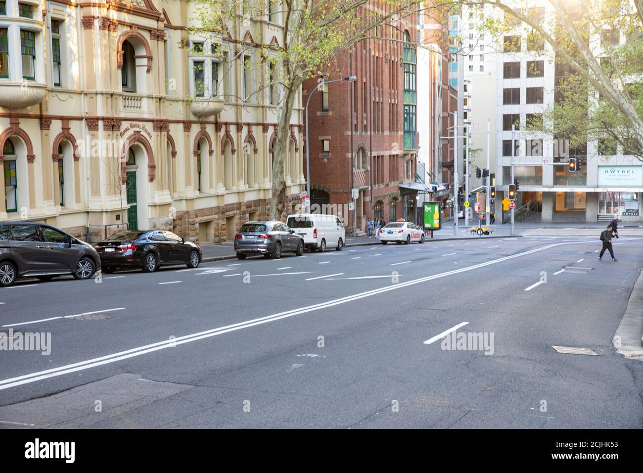 Sydney, Australie. Mardi 15 septembre 2020. Les rues désertes du centre-ville de Sydney pendant les heures de pointe habituelles en début de soirée, car les préoccupations de COVID 19 permettent aux employés de bureau de travailler de chez eux. Credit Martin Berry/Alamy Live News Banque D'Images