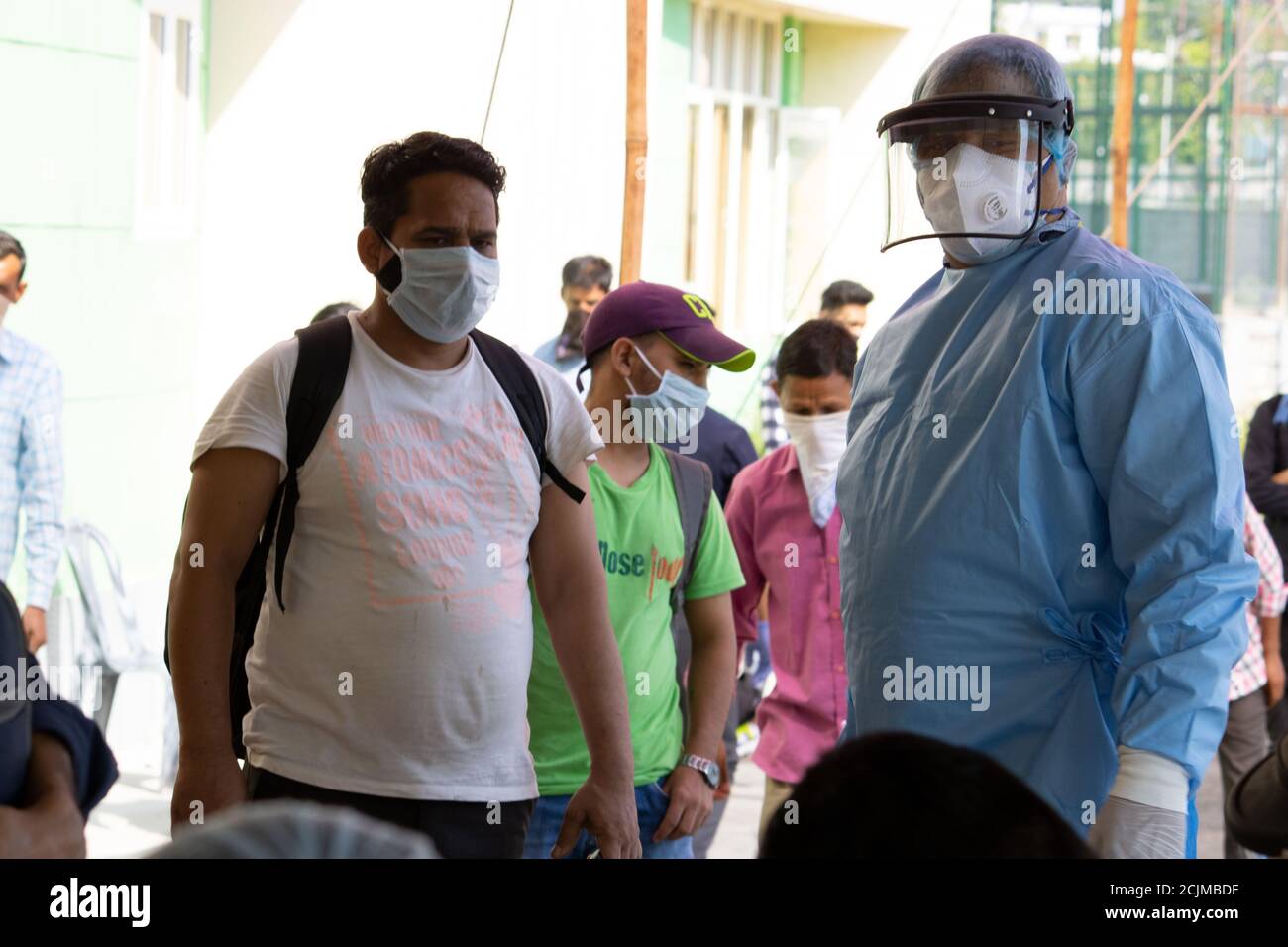 Dehradun, Uttarakhand/Inde - septembre 10 2020 : migrants venant de différents États en raison d'une pandémie de corona. Banque D'Images