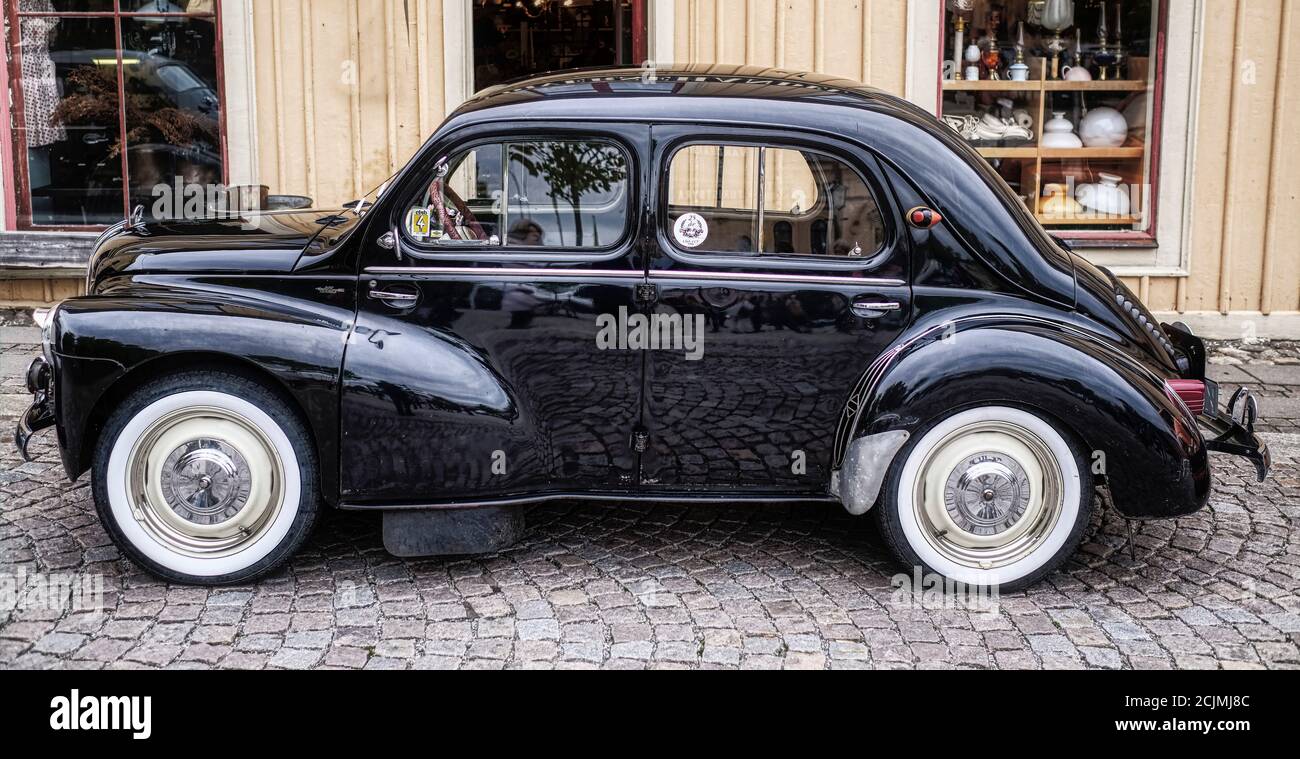 RENAULT 4CV VERT 1955 1/43 ODEON - Mystères et Passions