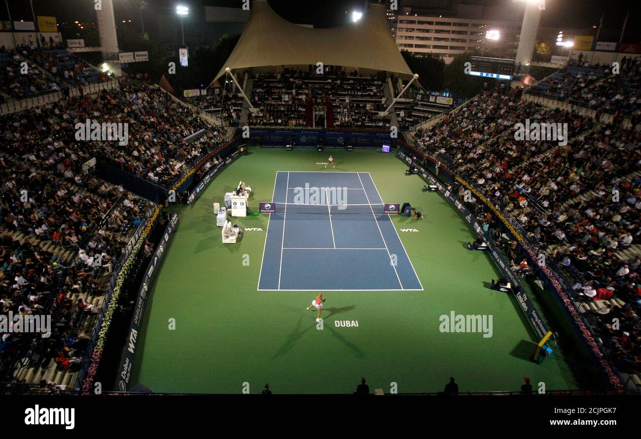 Stade de tennis de dubai Banque de photographies et d'images à haute  résolution - Alamy