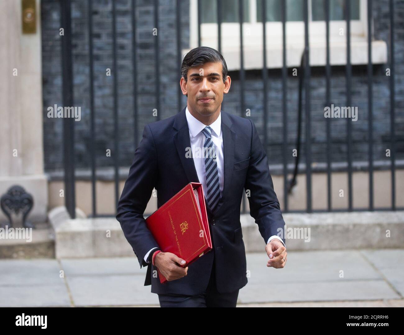 Londres, Royaume-Uni. 15 septembre 2020. Le chancelier de l’Échiquier, Rishi Sunak, arrive à Downing Street pour la réunion du Cabinet. Credit: Tommy London/Alay Live News Banque D'Images