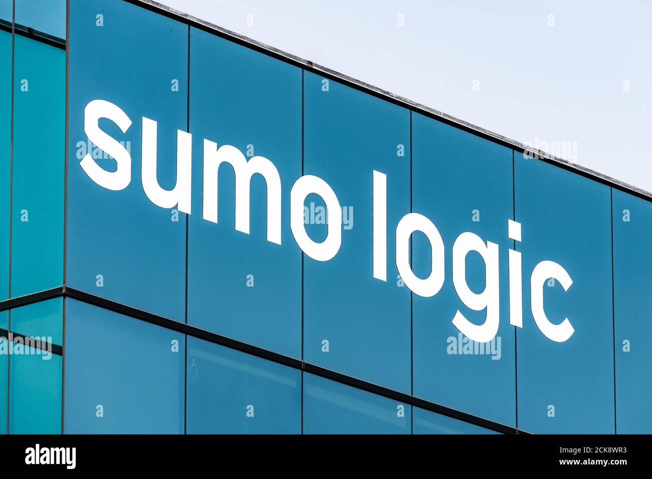 15 septembre 2020 Redwood City / CA / USA - logo Sumo Logic à leur siège social dans la Silicon Valley ; Sumo Logic est une société d'analyse de données machine basée sur le cloud Banque D'Images