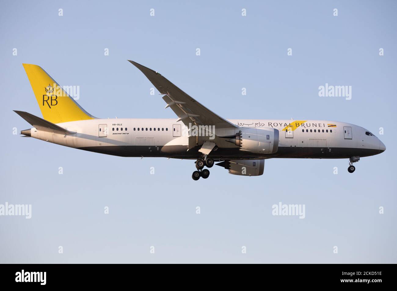 Un Boeing 787 de Royal Brunei Airlines atterrit à l'aéroport de Londres Heathrow, en Angleterre, le lundi 14 septembre 2020. (Crédit : Robert Smith | MI News) Banque D'Images