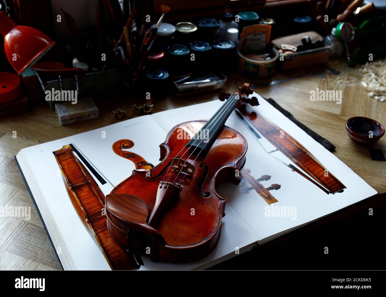 Guarneri Del Gesù Banque d'image et photos - Alamy