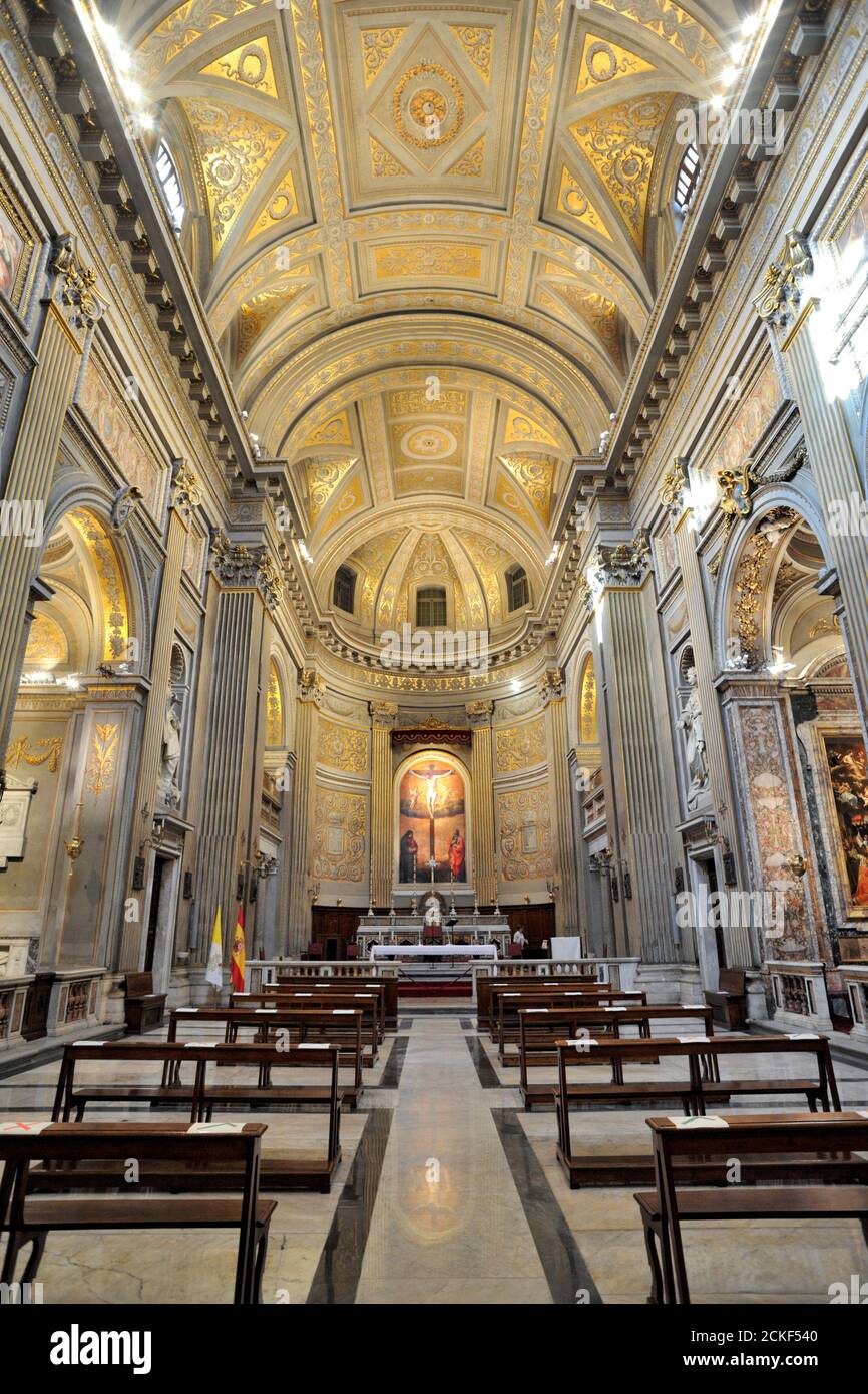 italie, rome, église de santa maria à monserrato intérieur Banque D'Images