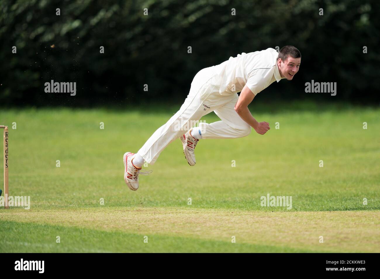 Joueur de cricket en action Banque D'Images