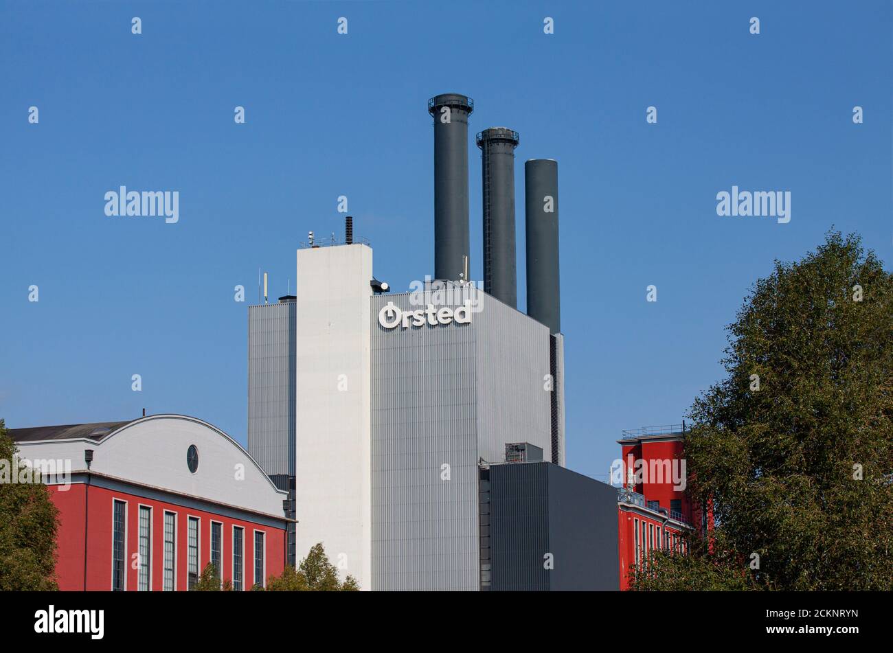 Ørsted Orsted logotype Oersted sur le bâtiment. Usine de production d'électricité et d'énergie à partir d'éoliennes, société danoise renouvelable. Copenhague Banque D'Images