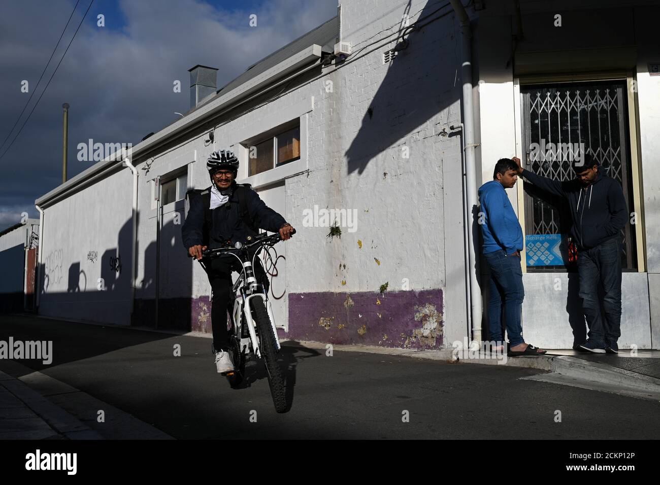 Uber Eats Bicycle Banque D Image Et Photos Alamy