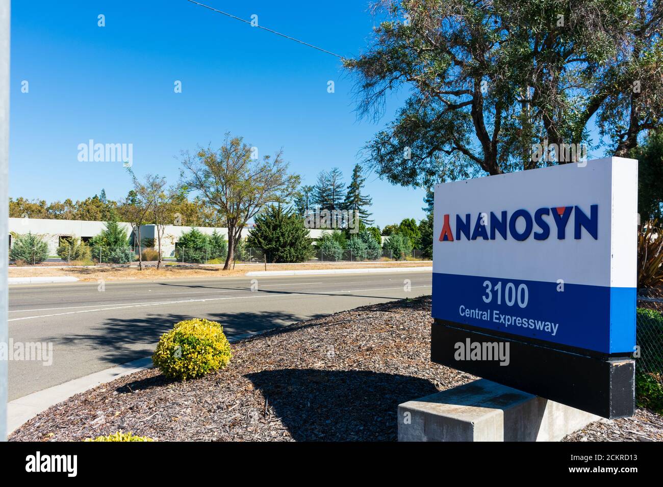 Nanosyn signe à un siège social de la société de chimie médicale à Silicon Valley - Santa Clara, Californie, États-Unis - octobre 2019 Banque D'Images