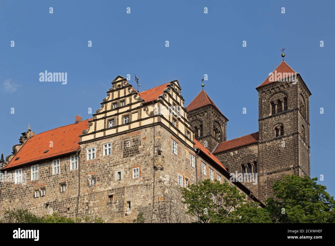 colline du château et église, Quedlinburg, patrimoine culturel mondial de l'UNESCO, Saxe Anhalt, Allemagne Banque D'Images