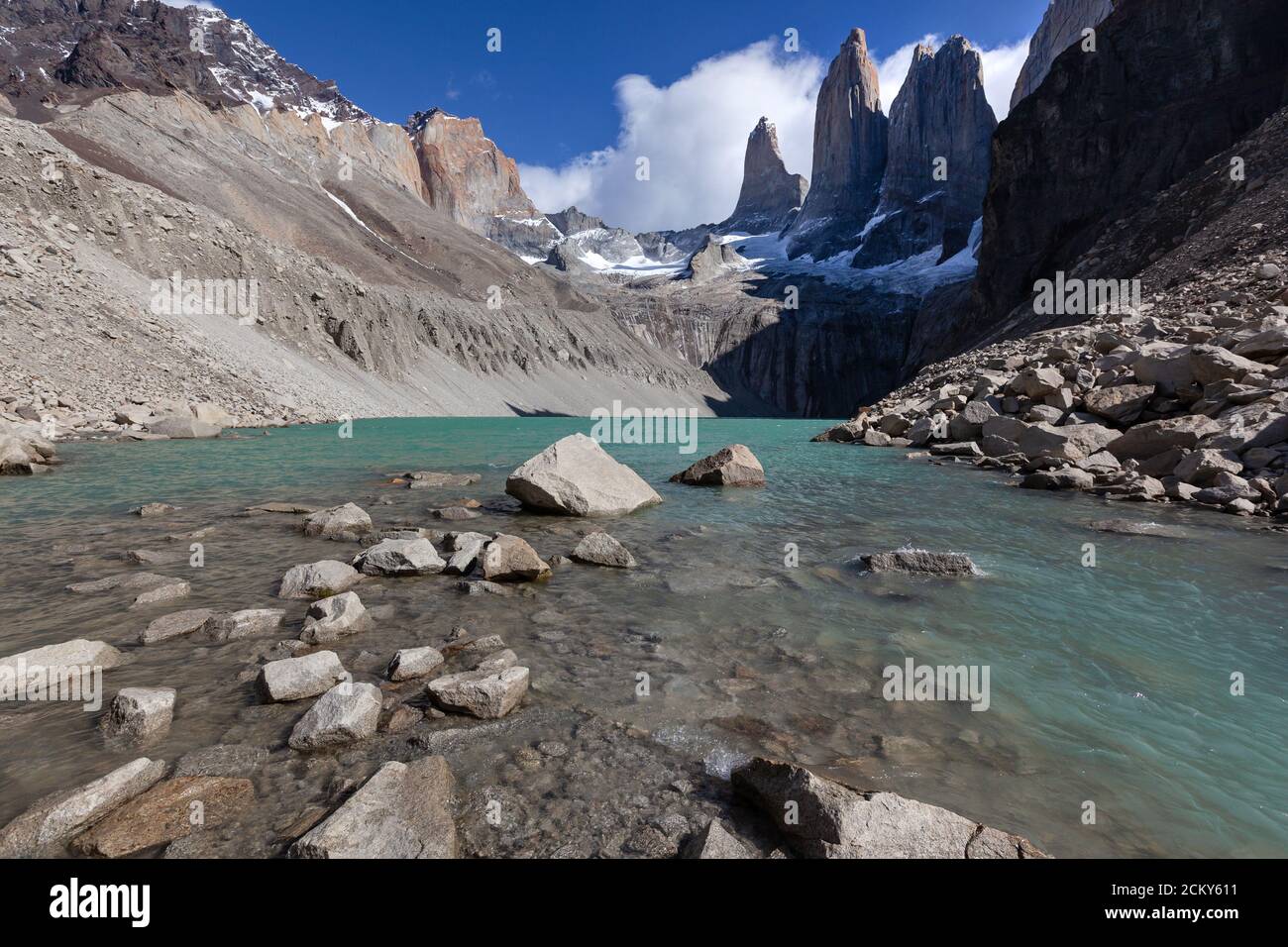 Lagon des glaciers dans le parc national Torres del paine Banque D'Images