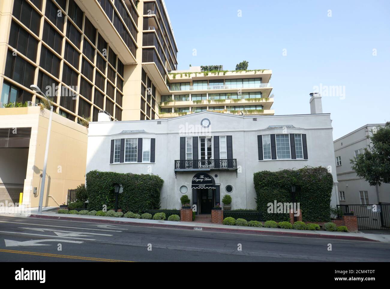 Los Angeles, Californie, États-Unis 16 septembre 2020 UNE vue générale de l'atmosphère des acteurs James Farentino et George Maharais anciens foyers au 1014 N. Doheny Drive le 16 septembre 2020 à Los Angeles, Californie, États-Unis. Photo par Barry King/Alay stock photo Banque D'Images